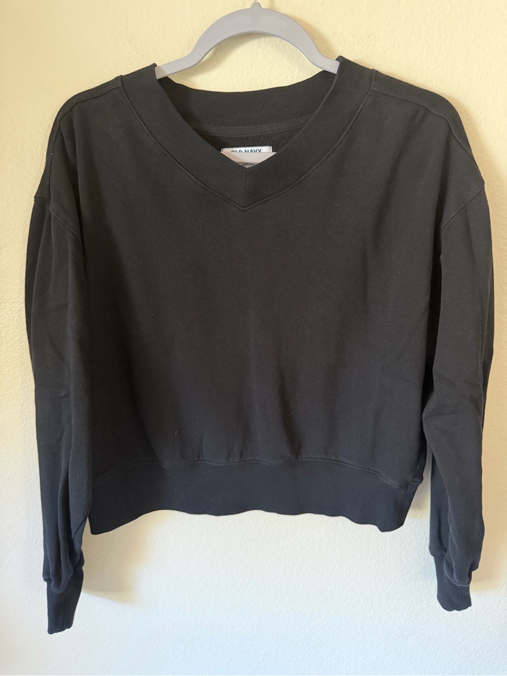 Old Navy Black V-Neck Cotton-Blend Sweater